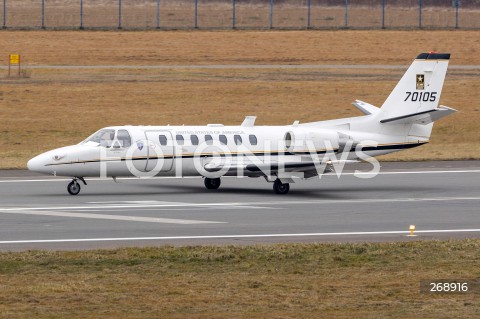  11.02.2022 LOTNISKO RZESZOW JASIONKA <br />
AMERYKANSKIE SAMOLOTY I SMIGLOWCE W PORCIE LOTNICZYM RZESZOW JASIONKA<br />
<br />
N/Z CESSNA 560 CITATION V AMERYKANSKIEJ ARMII<br />
 