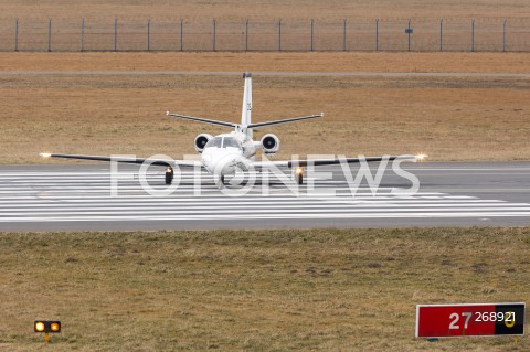  11.02.2022 LOTNISKO RZESZOW JASIONKA <br />
AMERYKANSKIE SAMOLOTY I SMIGLOWCE W PORCIE LOTNICZYM RZESZOW JASIONKA<br />
<br />
N/Z CESSNA 560 CITATION V AMERYKANSKIEJ ARMII<br />
 