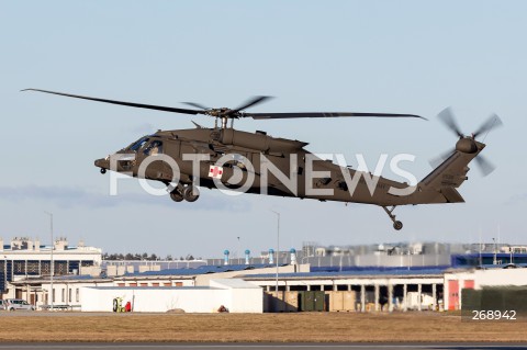  12.02.2022 LOTNISKO RZESZOW JASIONKA <br />
SAMOLOTY I SMIGLOWCE AMERYKANSKIEJ ARMII NA LOTNISKU RZESZOW JASIONKA<br />
<br />
U.S. Air Force airplanes and helicopters at Rzeszow - Jasionka Airport in Poland<br />
<br />
N/Z WOJSKOWY AMERYKANSKI SMIGLOWIEC HELIKOPTER SIKORSKY UH-60 BLACK HAWK MEDEVAC <br />
<br />
 