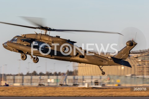  12.02.2022 LOTNISKO RZESZOW JASIONKA <br />
SAMOLOTY I SMIGLOWCE AMERYKANSKIEJ ARMII NA LOTNISKU RZESZOW JASIONKA<br />
<br />
U.S. Air Force airplanes and helicopters at Rzeszow - Jasionka Airport in Poland<br />
<br />
N/Z WOJSKOWY AMERYKANSKI SMIGLOWIEC HELIKOPTER SIKORSKY UH-60 BLACK HAWK MEDEVAC <br />
<br />
 