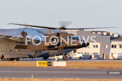  12.02.2022 LOTNISKO RZESZOW JASIONKA <br />
SAMOLOTY I SMIGLOWCE AMERYKANSKIEJ ARMII NA LOTNISKU RZESZOW JASIONKA<br />
<br />
U.S. Air Force airplanes and helicopters at Rzeszow - Jasionka Airport in Poland<br />
<br />
N/Z WOJSKOWY AMERYKANSKI SMIGLOWIEC HELIKOPTER SIKORSKY UH-60 BLACK HAWK MEDEVAC <br />
<br />
 