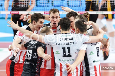  !! CENA MINIMALNA PRINT 100 PLN !! <br />
!! CENA MINIMALNA INTERNET 100 PLN !! <br />
<br />
19.02.2022 RZESZOW <br />
SIATKOWKA MEZCZYZN <br />
PLUSLIGA SEZON 2021/2022 <br />
PLUS LIGA POLISH MEN VOLLEYBALL LEAGUE <br />
MECZ ASSECO RESOVIA - PGE SKRA BELCHATOW <br />
N/Z MACIEJ MUZAJ SAM DEROO RADOSC EMOCJE <br />
 