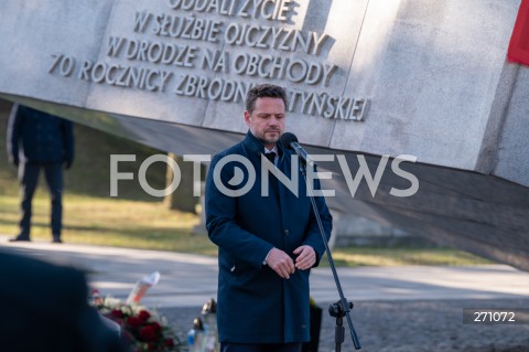  10.04.2022 WARSZAWA<br />
OBCHODY XII ROCZNICY KATASTROFY SMOLENSKIEJ W WARSZAWIE<br />
CMENTARZ WOJSKOWY POWAZKI <br />
N/Z RAFAL TRZASKOWSKI<br />
 