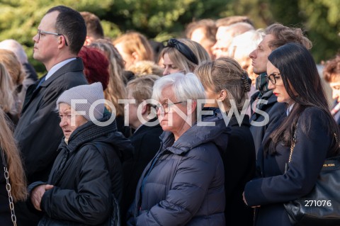  10.04.2022 WARSZAWA<br />
OBCHODY XII ROCZNICY KATASTROFY SMOLENSKIEJ W WARSZAWIE<br />
CMENTARZ WOJSKOWY POWAZKI <br />
N/Z JOANNA KLUZIK ROSTKOWSKA<br />
 