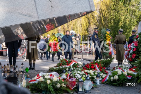  10.04.2022 WARSZAWA<br />
OBCHODY XII ROCZNICY KATASTROFY SMOLENSKIEJ W WARSZAWIE<br />
CMENTARZ WOJSKOWY POWAZKI <br />
N/Z RAFAL TRZASKOWSKI WIENIEC<br />
 