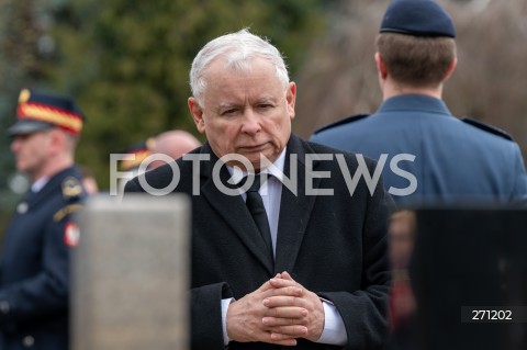  10.04.2022 WARSZAWA<br />
OBCHODY XII ROCZNICY KATASTROFY SMOLENSKIEJ W WARSZAWIE<br />
CMENTARZ WOJSKOWY POWAZKI <br />
N/Z JAROSLAW KACZYNSKI<br />
 