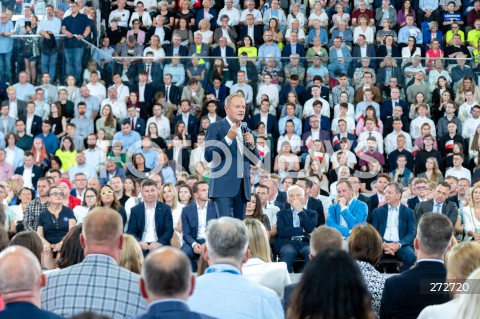  02.07.2022 RADOM<br />
KONWENCJA PLATFORMY OBYWATELSKIEJ<br />
KONWENCJA PRZYSZLOSCI<br />
N/Z DONALD TUSK<br />
FOT. MARCIN BANASZKIEWICZ/FOTONEWS  