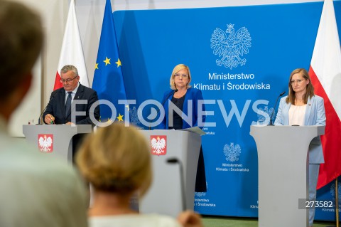  16.08.2022 WARSZAWA<br />
KONFERENCJA PRASOWA MINISTER KLIMATU ANNY MOSKWY W WARSZAWIE<br />
N/Z ANDRZEJ ADAMCZYK ANNA MOSKWA MAGDA GOSK<br />
FOT. MARCIN BANASZKIEWICZ/FOTONEWS  