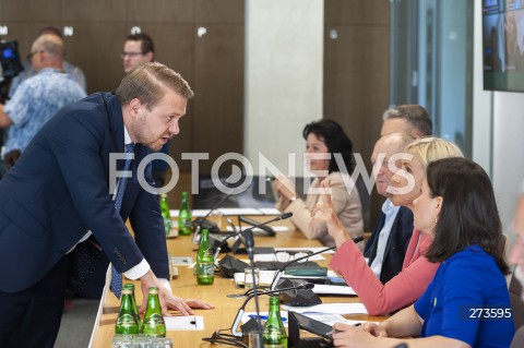  17.08.2022 WARSZAWA SEJM <br />
POSIEDZENIE POLACZONYCH KOMISJI SEJMOWYCH NA TEMAT KATASTROFY EKOLOGICZNEJ W ODRZE<br />
N/Z JACEK OZDOBA URSZULA PASLAWSKA<br />
 