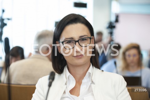  17.08.2022 WARSZAWA SEJM <br />
POSIEDZENIE POLACZONYCH KOMISJI SEJMOWYCH NA TEMAT KATASTROFY EKOLOGICZNEJ W ODRZE<br />
N/Z MALGORZATA GOLINSKA<br />
 