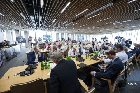  17.08.2022 WARSZAWA SEJM <br />
POSIEDZENIE POLACZONYCH KOMISJI SEJMOWYCH NA TEMAT KATASTROFY EKOLOGICZNEJ W ODRZE<br />
N/Z UCZESTNICY WYDARZENIA<br />
 