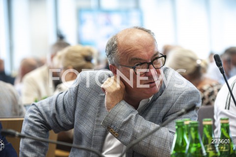  17.08.2022 WARSZAWA SEJM <br />
POSIEDZENIE POLACZONYCH KOMISJI SEJMOWYCH NA TEMAT KATASTROFY EKOLOGICZNEJ W ODRZE<br />
N/Z WLODZIMIERZ CZARZASTY<br />
 