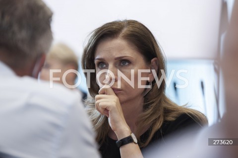  17.08.2022 WARSZAWA SEJM <br />
POSIEDZENIE POLACZONYCH KOMISJI SEJMOWYCH NA TEMAT KATASTROFY EKOLOGICZNEJ W ODRZE<br />
N/Z JOANNA MUCHA<br />
 