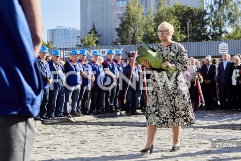  31.08.2022 GDANSK<br />
OBCHODY ROCZNICY SIERPNIA1980 I POWSTANIA SOLIDARNOSCI KK NSZZ S W SALI BHP I PRZY BRAMIE NUMER 2 W GDANSKU<br />
N/Z GRAZYNA IGNACZAK BANDYCH<br />
 