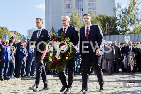  31.08.2022 GDANSK<br />
OBCHODY ROCZNICY SIERPNIA1980 I POWSTANIA SOLIDARNOSCI KK NSZZ S W SALI BHP I PRZY BRAMIE NUMER 2 W GDANSKU<br />
N/Z JAN KANTHAK<br />
 