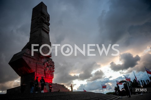  01.09.2022 GDANSK<br />
OBCHODY 83. ROCZNICY WYBUCHU II WOJNY SWIATOWEJ NA WESTERPLATTE<br />
N/Z POMNIK OBRONCOW WYBRZEZA ZLOZENIE WIENCOW<br />
 