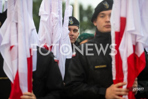  01.09.2022 GDANSK<br />
OBCHODY 83. ROCZNICY WYBUCHU II WOJNY SWIATOWEJ NA WESTERPLATTE<br />
N/Z ZOLNIERZ FLAGA FLAGI POLSKI<br />
 