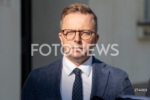  13.09.2022 WARSZAWA<br />
KONFERENCJA PRASOWA POSLOW KO PRZED MINISTERSTWEM ZDROWIA<br />
N/Z DARIUSZ JONSKI<br />
FOT. MARCIN BANASZKIEWICZ/FOTONEWS  