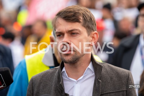  01.10.2022 WARSZAWA<br />
PROTEST PRZECIWKO BUDOWIE CENTRALNEGO PORTU KOMUNIKACYJNEGO<br />
N/Z MICHAL KOLODZIEJCZAK<br />
FOT. MARCIN BANASZKIEWICZ/FOTONEWS  