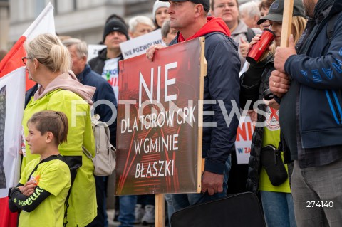  01.10.2022 WARSZAWA<br />
PROTEST PRZECIWKO BUDOWIE CENTRALNEGO PORTU KOMUNIKACYJNEGO<br />
N/Z UCZESTNICY PROTESTU<br />
FOT. MARCIN BANASZKIEWICZ/FOTONEWS  