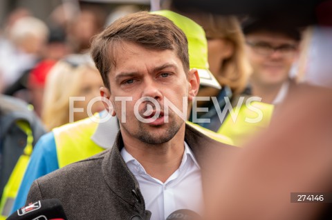  01.10.2022 WARSZAWA<br />
PROTEST PRZECIWKO BUDOWIE CENTRALNEGO PORTU KOMUNIKACYJNEGO<br />
N/Z MICHAL KOLODZIEJCZAK<br />
FOT. MARCIN BANASZKIEWICZ/FOTONEWS  