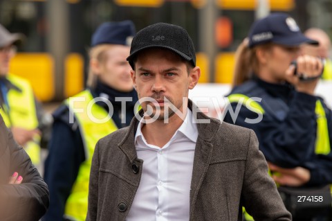  01.10.2022 WARSZAWA<br />
PROTEST PRZECIWKO BUDOWIE CENTRALNEGO PORTU KOMUNIKACYJNEGO<br />
N/Z MICHAL KOLODZIEJCZAK<br />
FOT. MARCIN BANASZKIEWICZ/FOTONEWS  