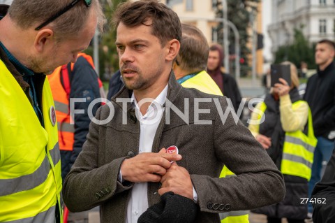  01.10.2022 WARSZAWA<br />
PROTEST PRZECIWKO BUDOWIE CENTRALNEGO PORTU KOMUNIKACYJNEGO<br />
N/Z MICHAL KOLODZIEJCZAK<br />
FOT. MARCIN BANASZKIEWICZ/FOTONEWS  