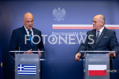  05.10.2022 WARSZAWA<br />
KONFERENCJA PRASOWA MINISTROW SPRAW ZAGRANICZNYCH POLSKI I GRECJI<br />
<br />
PRESS CONFERENCE OF THE FOREIGN MINISTERS OF POLAND AND GREECE<br />
<br />
N/Z NIKOS DENDIAS ZBIGNIEW RAU<br />
FOT. MARCIN BANASZKIEWICZ/FOTONEWS  