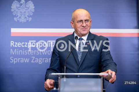  05.10.2022 WARSZAWA<br />
KONFERENCJA PRASOWA MINISTROW SPRAW ZAGRANICZNYCH POLSKI I GRECJI<br />
<br />
PRESS CONFERENCE OF THE FOREIGN MINISTERS OF POLAND AND GREECE<br />
<br />
N/Z ZBIGNIEW RAU<br />
FOT. MARCIN BANASZKIEWICZ/FOTONEWS  