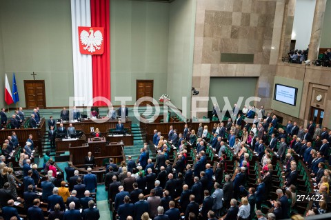  07.10.2022 WARSZAWA SEJM <br />
POSIEDZENIE SEJMU <br />
N/Z SALA PLENARNA MINUTA CISZY WIDOK VIEW<br />
FOT. MARCIN BANASZKIEWICZ/FOTONEWS 