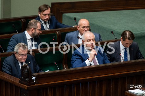  07.10.2022 WARSZAWA SEJM <br />
POSIEDZENIE SEJMU <br />
N/Z ZBIGNIEW ZIOBRO ZBIGNIEW RAU JACEK SASIN PIOTR GLINSKI GRZEGORZ PUDA<br />
FOT. MARCIN BANASZKIEWICZ/FOTONEWS 