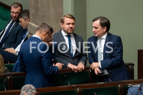  07.10.2022 WARSZAWA SEJM <br />
POSIEDZENIE SEJMU <br />
N/Z JACEK OZDOBA ZBIGNIEW ZIOBRO<br />
FOT. MARCIN BANASZKIEWICZ/FOTONEWS 