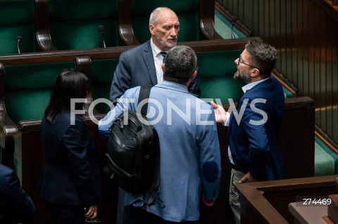  07.10.2022 WARSZAWA SEJM <br />
POSIEDZENIE SEJMU <br />
N/Z KRZYSZTOF SOBOLEWSKI ANTONI MACIEREWICZ RADOSLAW FOGIEL<br />
FOT. MARCIN BANASZKIEWICZ/FOTONEWS 