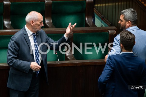  07.10.2022 WARSZAWA SEJM <br />
POSIEDZENIE SEJMU <br />
N/Z KRZYSZTOF SOBOLEWSKI ANTONI MACIEREWICZ<br />
FOT. MARCIN BANASZKIEWICZ/FOTONEWS 