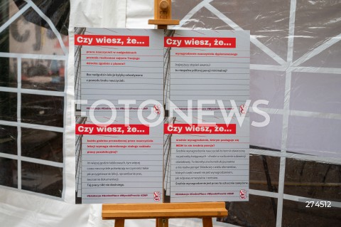  07.10.2022 WARSZAWA<br />
MIASTECZKO EDUKACYJNE<br />
PROTEST ZWIAZKU NAUCZYCIELSTWA POLSKIEGO<br />
N/Z MIASTECZKO EDUKACYJNE ZNP<br />
FOT. MARCIN BANASZKIEWICZ/FOTONEWS  