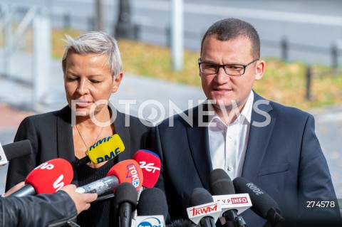  11.10.2022 WARSZAWA<br />
KONFERENCJA PRASOWA PAWLA SZEFERNAKERA I ANNY LUKASZEWSKIEJ TRZECIAKOWSKIEJ <br />
N/Z ANNA LUKASZEWSKA TRZECIAKOWSKA PAWEL SZEFERNAKER<br />
FOT. MARCIN BANASZKIEWICZ/FOTONEWS 