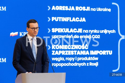  11.10.2022 WARSZAWA KPRM<br />
KONFERENCJA PRASOWA PREZESA RADY MINISTROW MATEUSZA MORAWIECKIEGO<br />
N/Z PREMIER MATEUSZ MORAWIECKI<br />
FOT. MARCIN BANASZKIEWICZ/FOTONEWS 