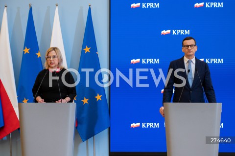  11.10.2022 WARSZAWA KPRM<br />
KONFERENCJA PRASOWA PREZESA RADY MINISTROW MATEUSZA MORAWIECKIEGO<br />
N/Z PREMIER MATEUSZ MORAWIECKI ANNA MOSKWA<br />
FOT. MARCIN BANASZKIEWICZ/FOTONEWS 