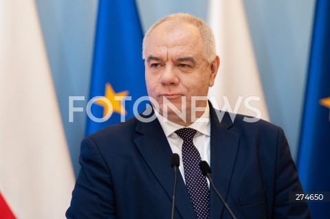  11.10.2022 WARSZAWA KPRM<br />
KONFERENCJA PRASOWA PREZESA RADY MINISTROW MATEUSZA MORAWIECKIEGO<br />
N/Z JACEK SASIN<br />
FOT. MARCIN BANASZKIEWICZ/FOTONEWS 