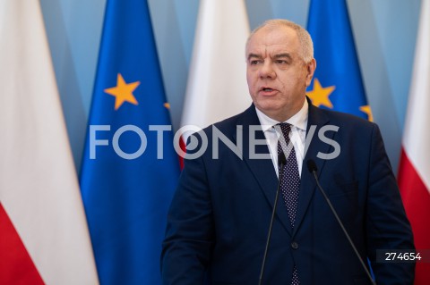  11.10.2022 WARSZAWA KPRM<br />
KONFERENCJA PRASOWA PREZESA RADY MINISTROW MATEUSZA MORAWIECKIEGO<br />
N/Z JACEK SASIN<br />
FOT. MARCIN BANASZKIEWICZ/FOTONEWS 