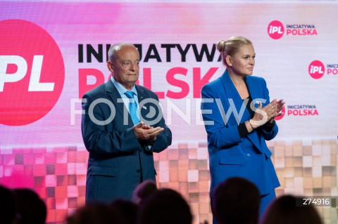  22.10.2022 WARSZAWA<br />
KONWENCJA PARTII INICJATYWA POLSKA<br />
OPIEKUNCZA POLSKA<br />
N/Z RIAD HAIDAR BARBARA NOWACKA<br />
FOT. MARCIN BANASZKIEWICZ/FOTONEWS 