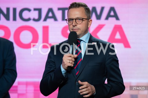  22.10.2022 WARSZAWA<br />
KONWENCJA PARTII INICJATYWA POLSKA<br />
OPIEKUNCZA POLSKA<br />
N/Z DARIUSZ JONSKI<br />
FOT. MARCIN BANASZKIEWICZ/FOTONEWS 