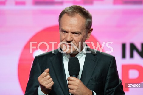  22.10.2022 WARSZAWA<br />
KONWENCJA PARTII INICJATYWA POLSKA<br />
OPIEKUNCZA POLSKA<br />
N/Z DONALD TUSK<br />
FOT. MARCIN BANASZKIEWICZ/FOTONEWS 