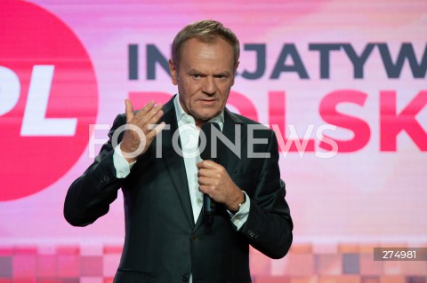  22.10.2022 WARSZAWA<br />
KONWENCJA PARTII INICJATYWA POLSKA<br />
OPIEKUNCZA POLSKA<br />
N/Z DONALD TUSK<br />
FOT. MARCIN BANASZKIEWICZ/FOTONEWS 