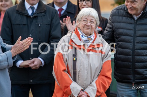  27.10.2022 WARSZAWA<br />
UROCZYSTOSC SADZENIA 3 TYS. CEBULEK TULIPANOW IRENA SENDLER<br />
N/Z JANINA ZGRZEMBSKA<br />
FOT. MARCIN BANASZKIEWICZ/FOTONEWS  