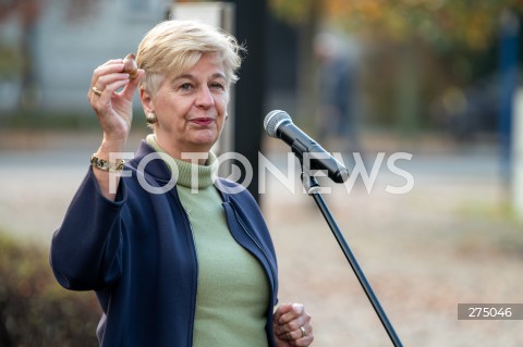  27.10.2022 WARSZAWA<br />
UROCZYSTOSC SADZENIA 3 TYS. CEBULEK TULIPANOW IRENA SENDLER<br />
N/Z DAPHNE BERGSMA<br />
FOT. MARCIN BANASZKIEWICZ/FOTONEWS  