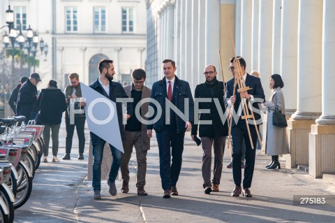  28.10.2022 WARSZAWA<br />
KONFERENCJA PRASOWA SOLIDARNEJ POLSKI<br />
PARALIZ KOMUNIKACYJNY W M. ST. WARSZAWA <br />
N/Z CEZARY WASIK PAWEL SZABLOWSKI SEBASTIAN KALETA ERNEST KOBYLINSKI DAMIAN KOWALCZYK<br />
FOT. MARCIN BANASZKIEWICZ/FOTONEWS  