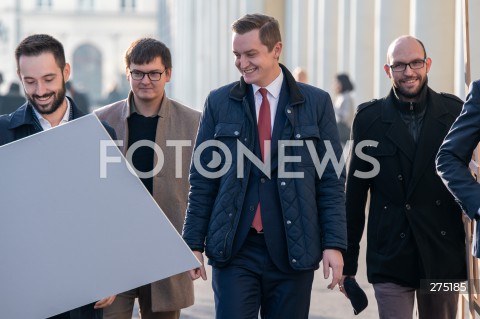  28.10.2022 WARSZAWA<br />
KONFERENCJA PRASOWA SOLIDARNEJ POLSKI<br />
PARALIZ KOMUNIKACYJNY W M. ST. WARSZAWA <br />
N/Z CEZARY WASIK PAWEL SZABLOWSKI SEBASTIAN KALETA ERNEST KOBYLINSKI<br />
FOT. MARCIN BANASZKIEWICZ/FOTONEWS  