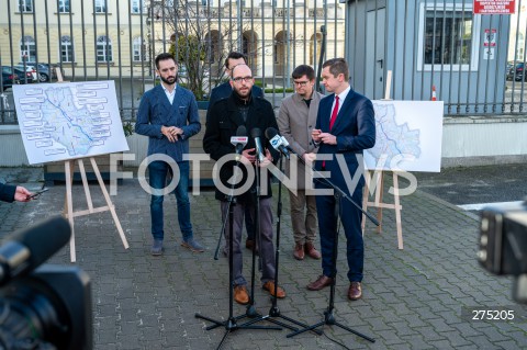  28.10.2022 WARSZAWA<br />
KONFERENCJA PRASOWA SOLIDARNEJ POLSKI<br />
PARALIZ KOMUNIKACYJNY W M. ST. WARSZAWA <br />
N/Z CEZARY WASIK PAWEL SZABLOWSKI SEBASTIAN KALETA ERNEST KOBYLINSKI DAMIAN KOWALCZYK<br />
FOT. MARCIN BANASZKIEWICZ/FOTONEWS  