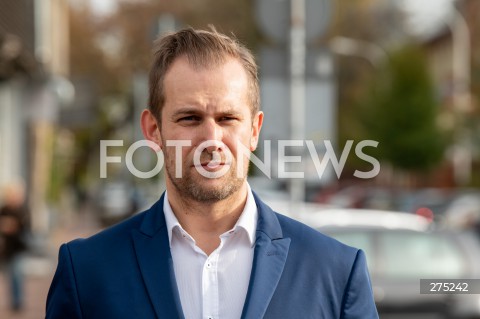  29.10.2022 WARSZAWA<br />
KONFERENCJA PRASOWA NOWOCZESNEJ<br />
DZIEN NIEWOLI INFLACYJNEJ <br />
N/Z ADAM MATUSIK<br />
FOT. MARCIN BANASZKIEWICZ/FOTONEWS  